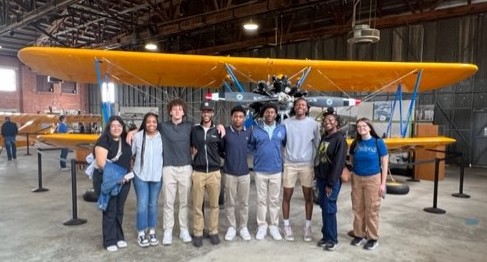 Emmanuel College students Tuskegee Airmen museum