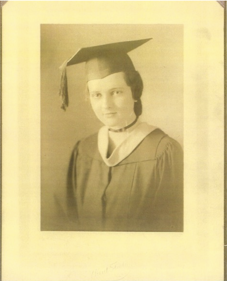 Madeline Navien Kenney graduation photo