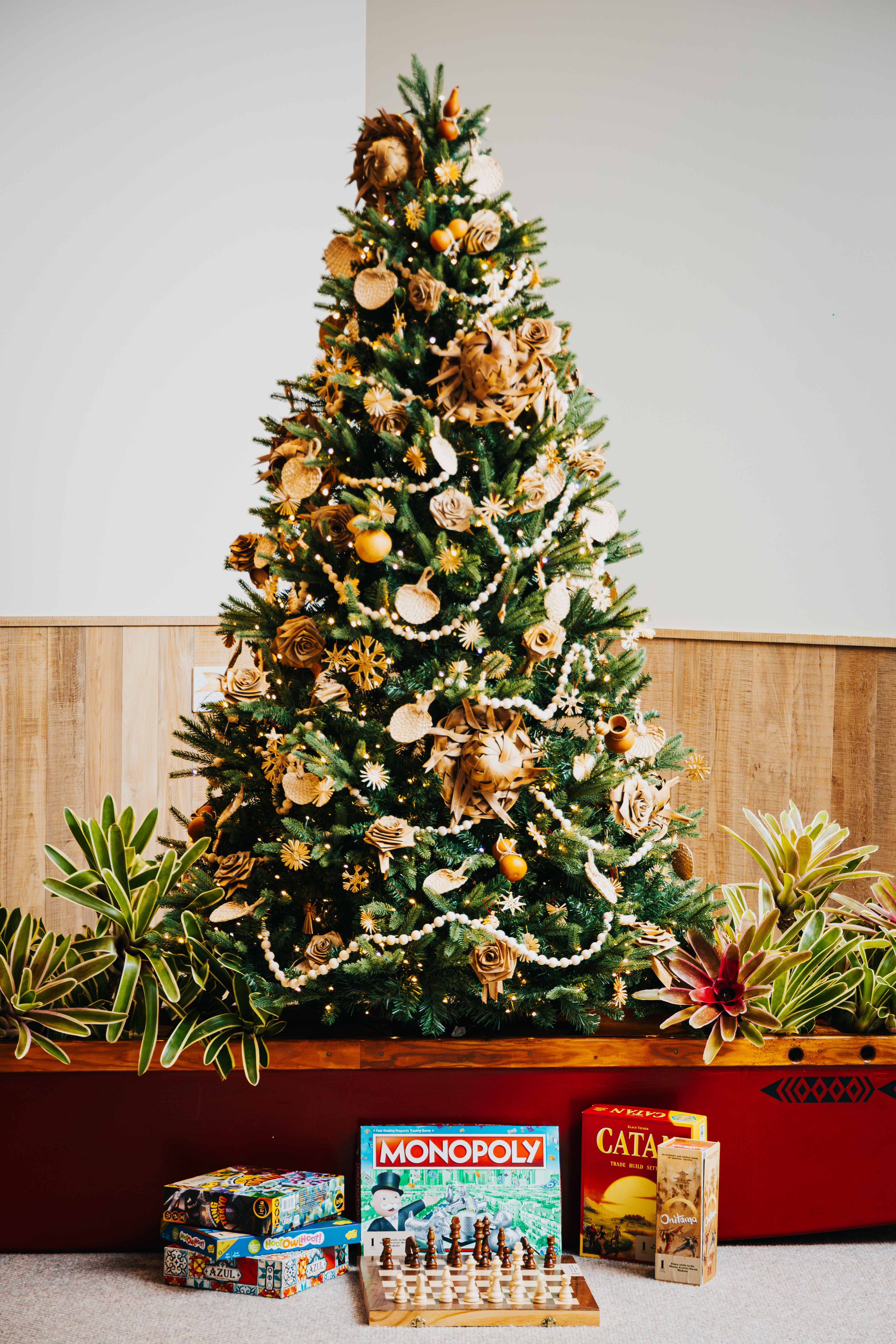 Christmas tree with games