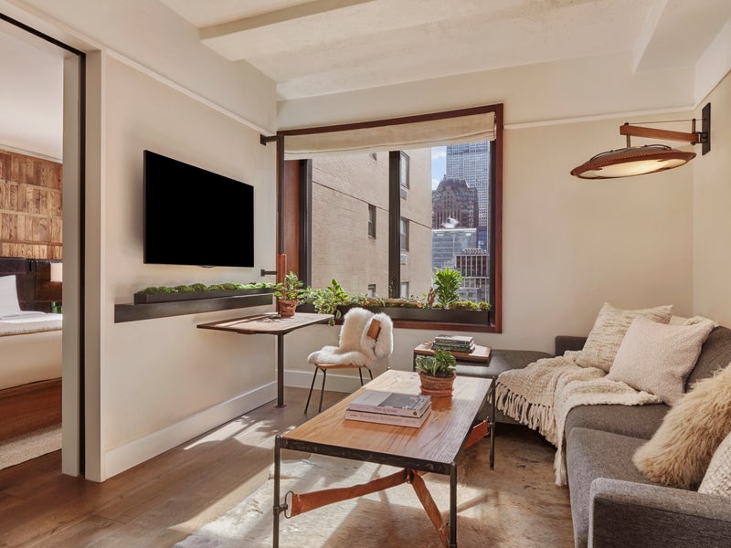 Alcove Suite