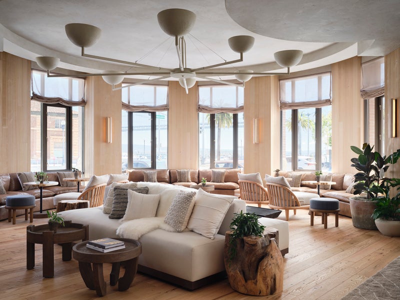 Terrene lounge
