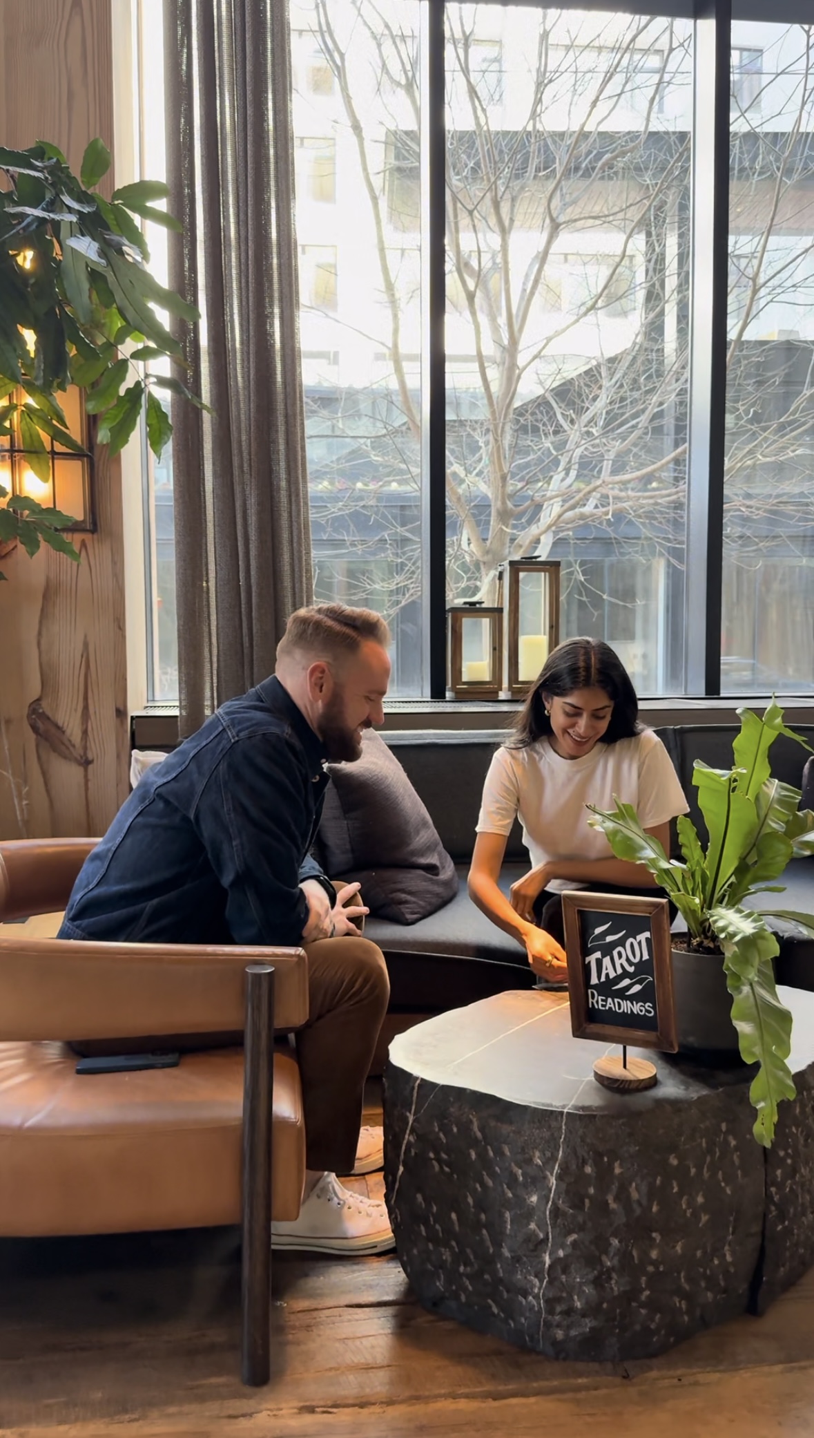 tarot card reading in lobby