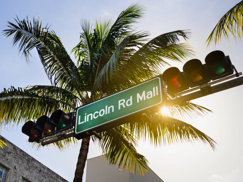 Lincoln Road Mall street sign with palm trees