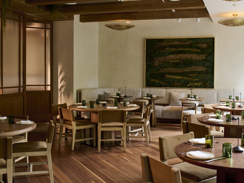 La Loba Private Dining Emerald Room