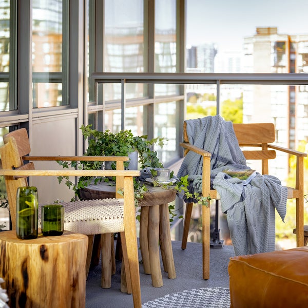 A well furnished patio with views of the surrounding patio