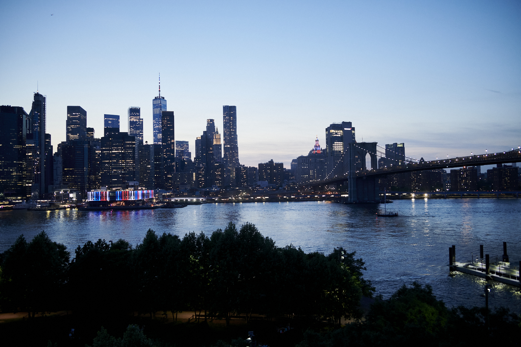 Brooklyn bridge & skyline