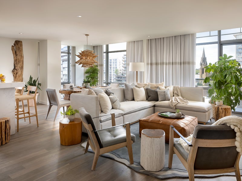 En-suite living area
