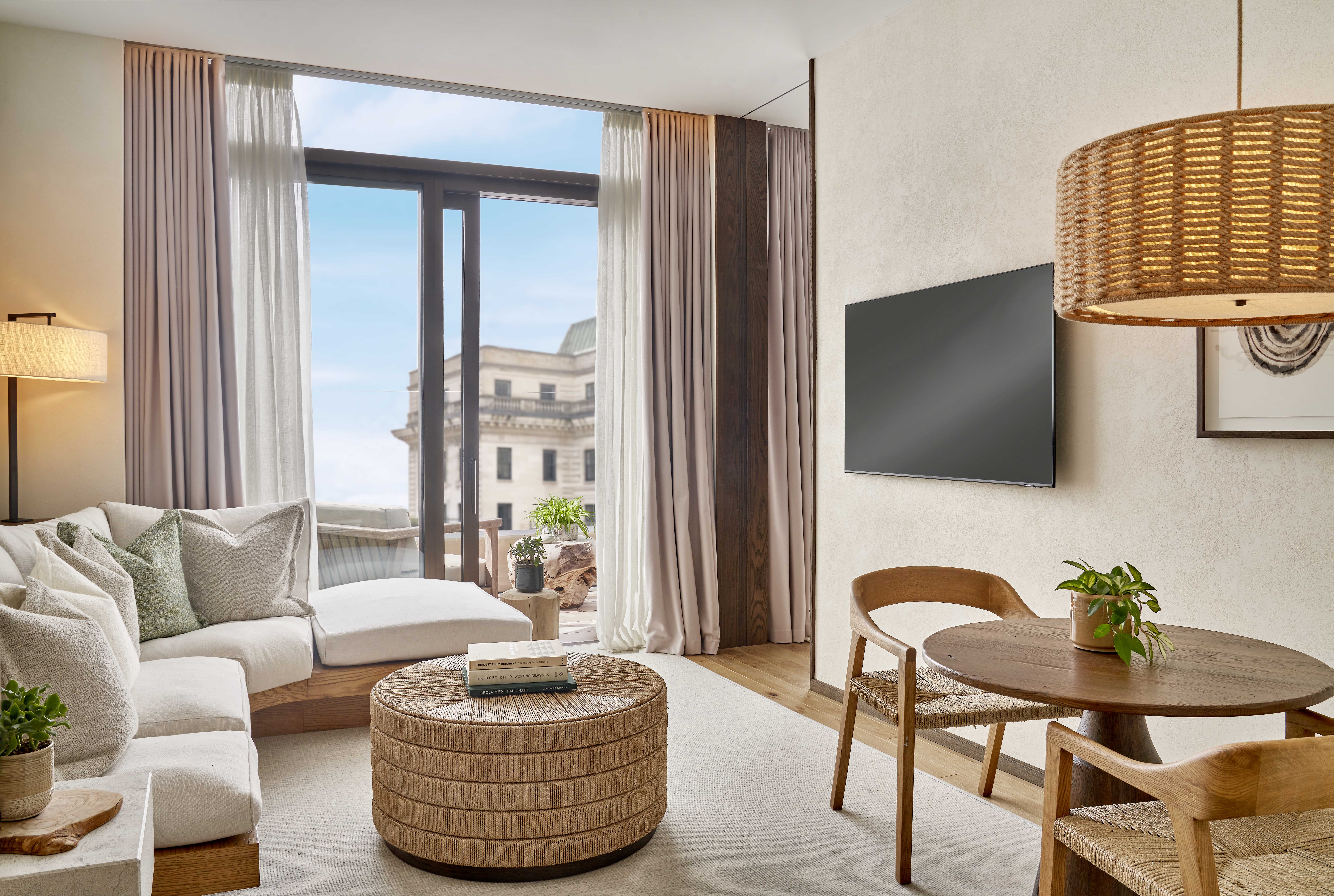 SKYLINE SUITES DE UN DORMITORIO CON TERRAZA