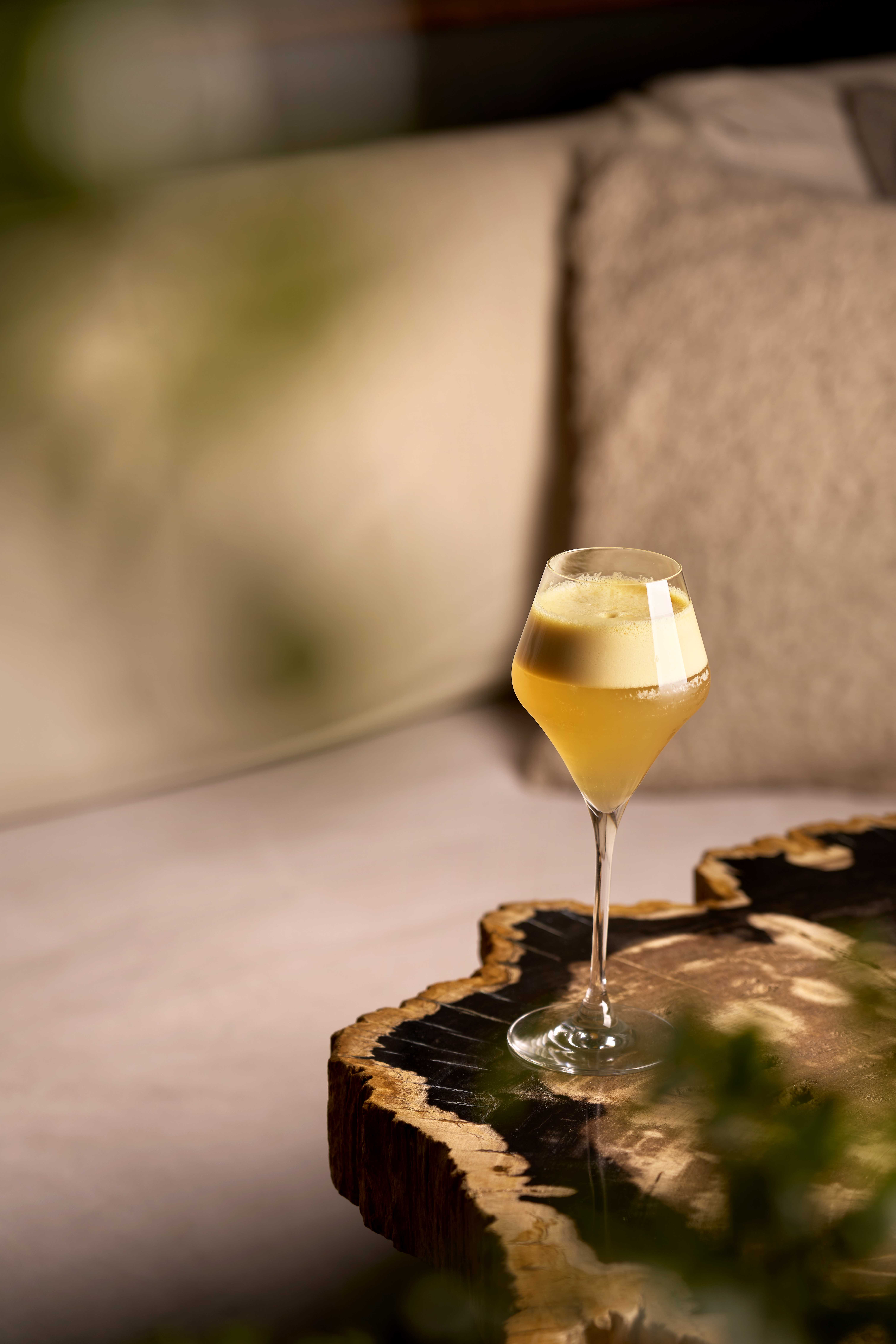 テーブルの上のカクテル