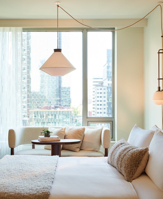 Cityscape King Room