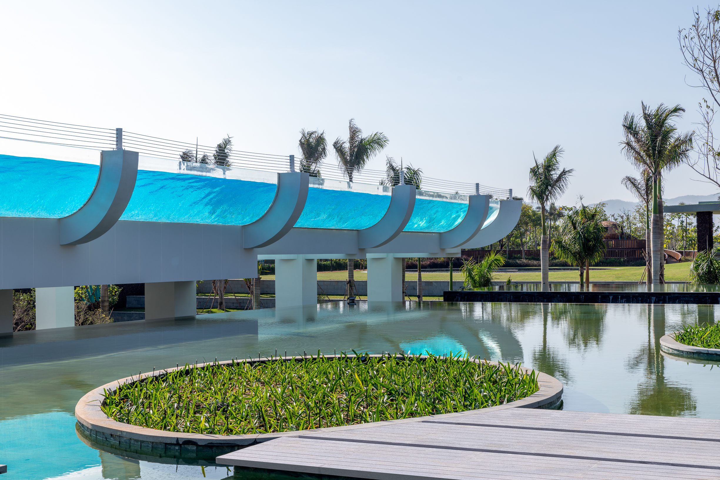 Sky pool landscape at 1 Haitang Bay
