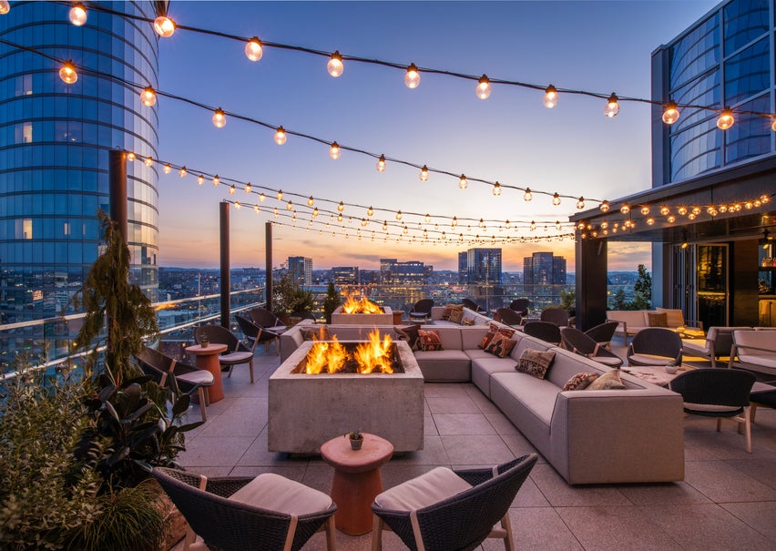 outdoor rooftop bar in nashville