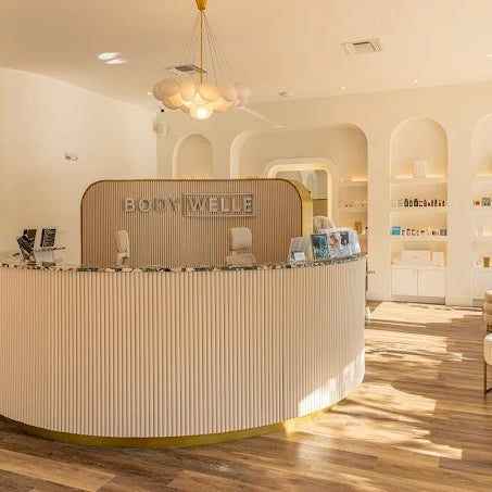 BodyWelle reception desk