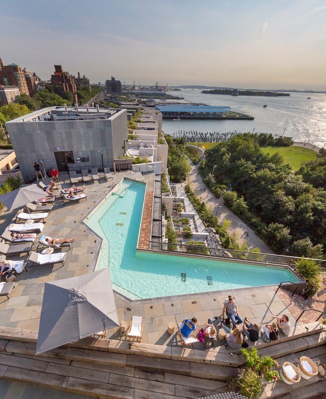 Aerial shot of the rooftop pool at Brooklyn Bridge