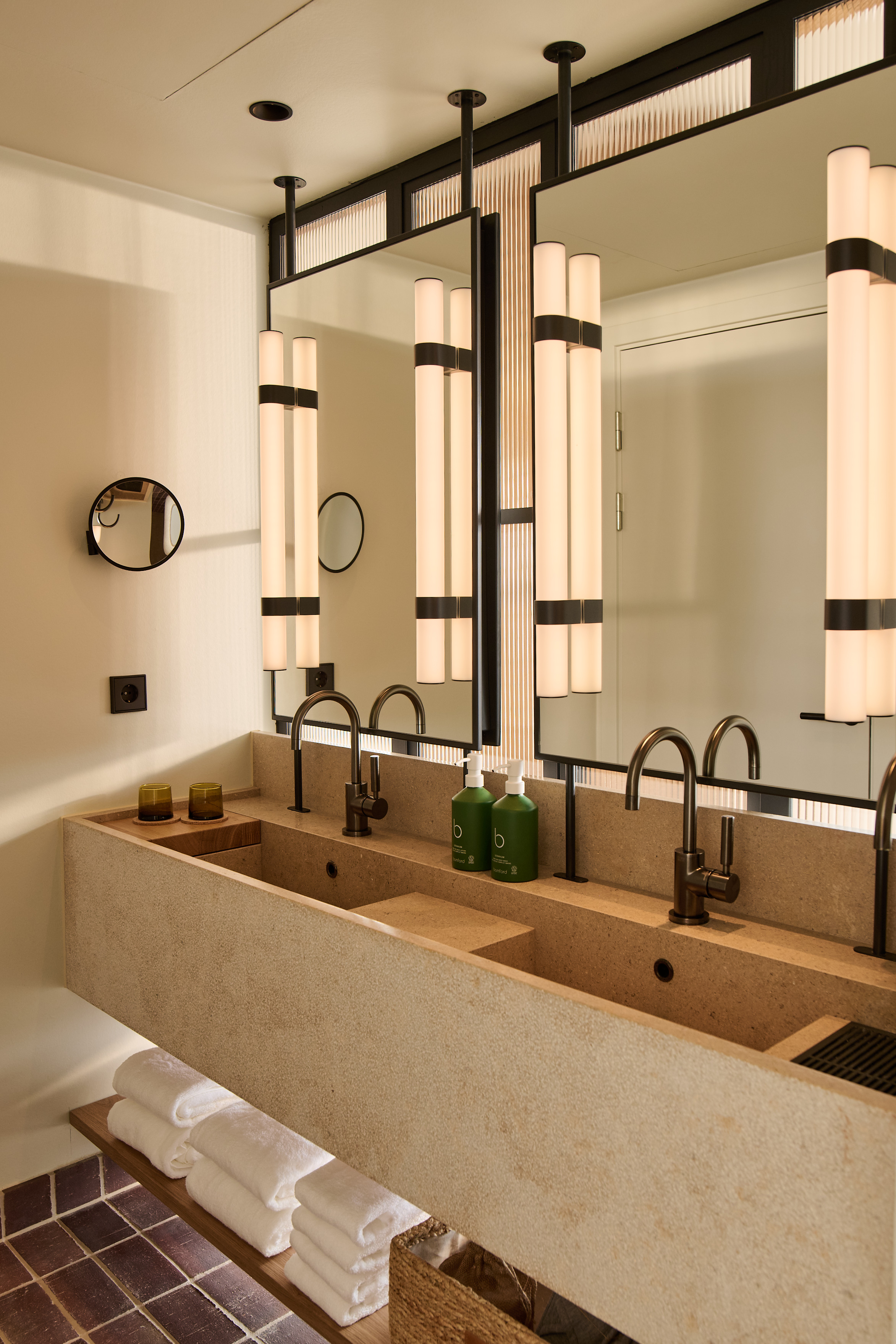 Signature Suite Bathroom