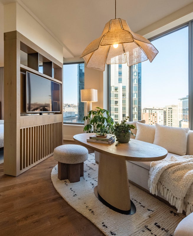 1 Hotel Seattle suite