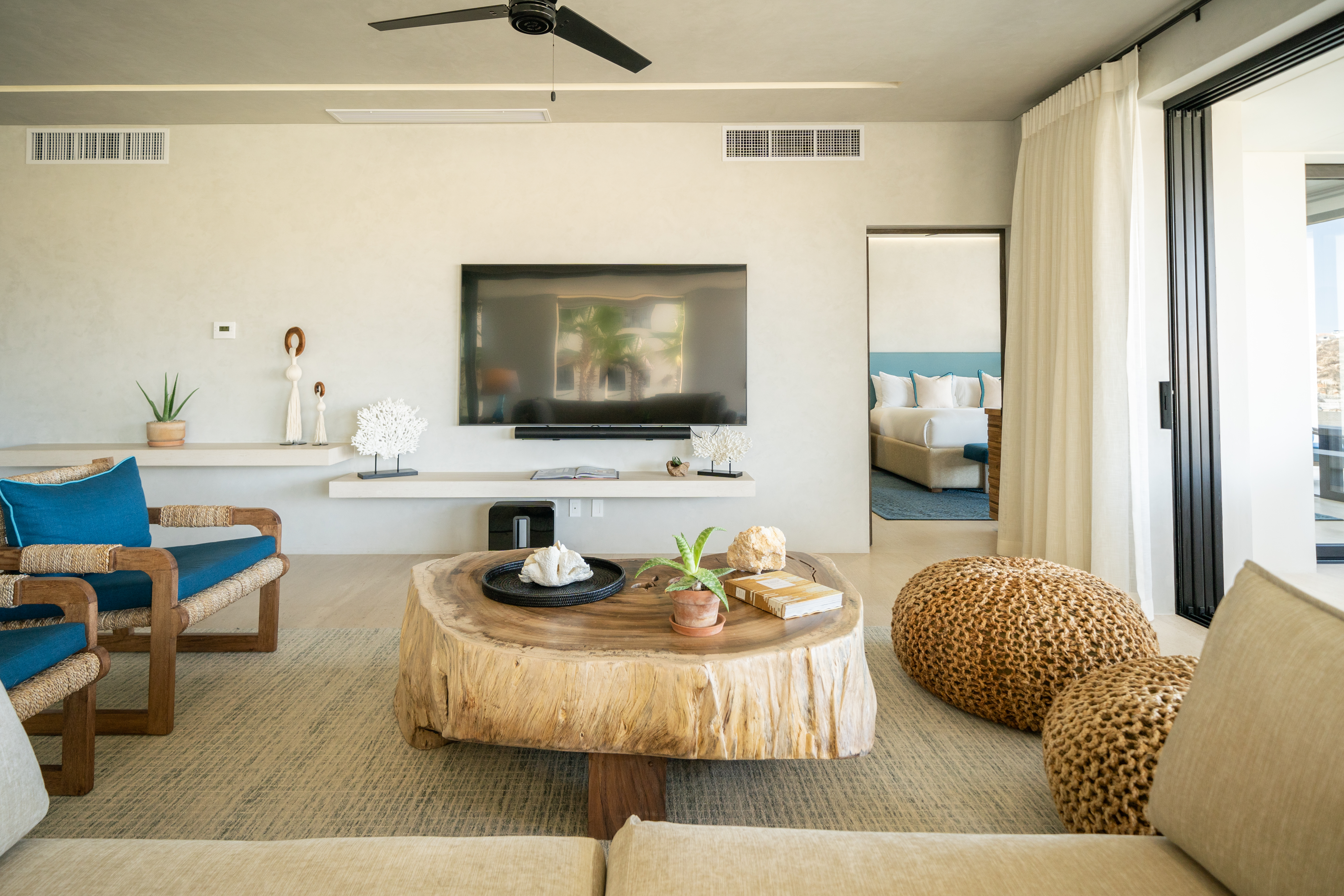 1 Homes Cabo four bedroom ocean living room