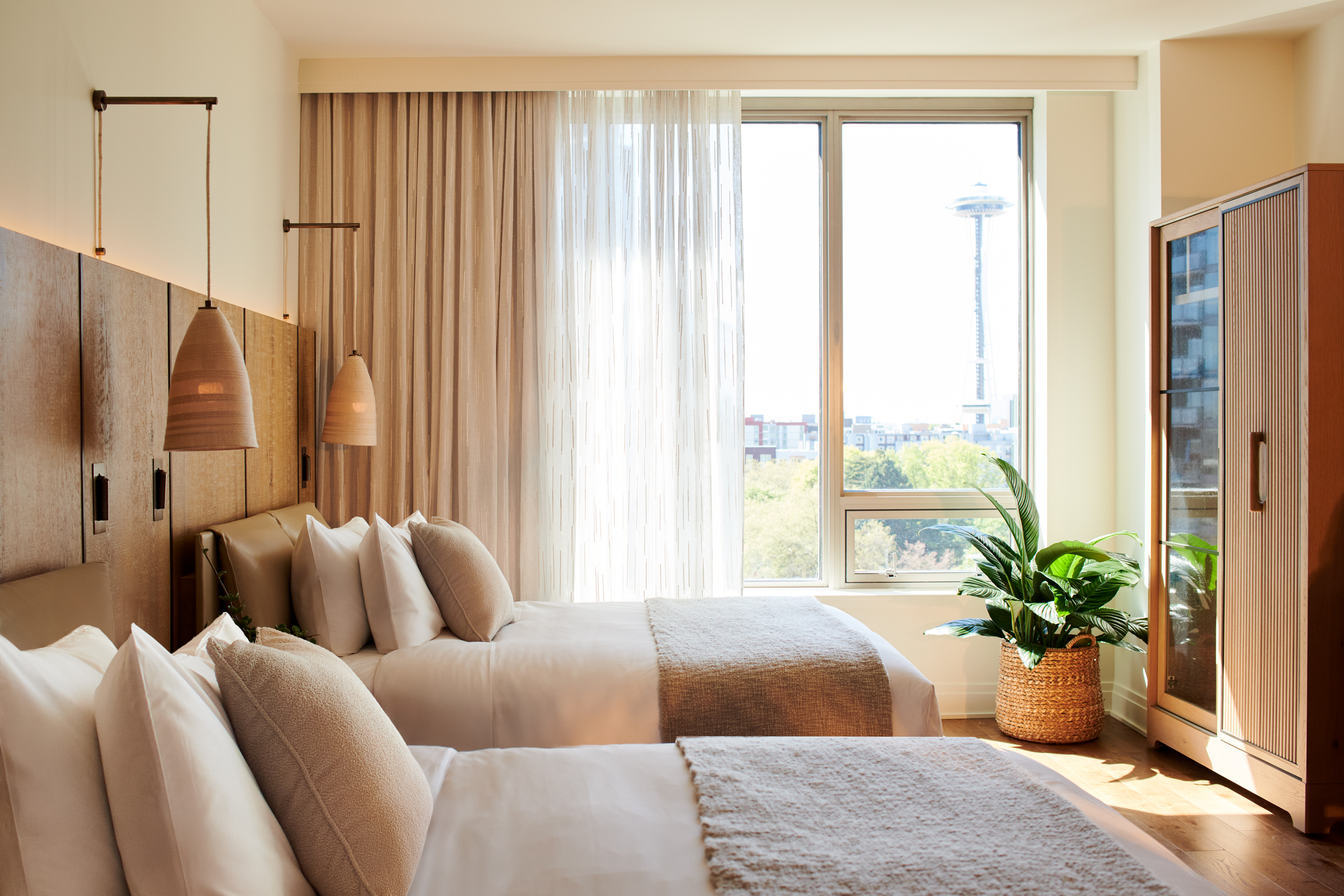 クイーンルームからのスペースニードルビュー