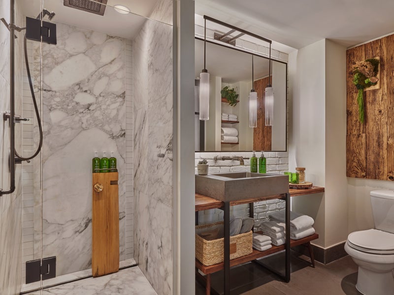 Alcove Suite