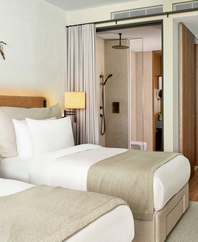 Two Doubles Guestroom