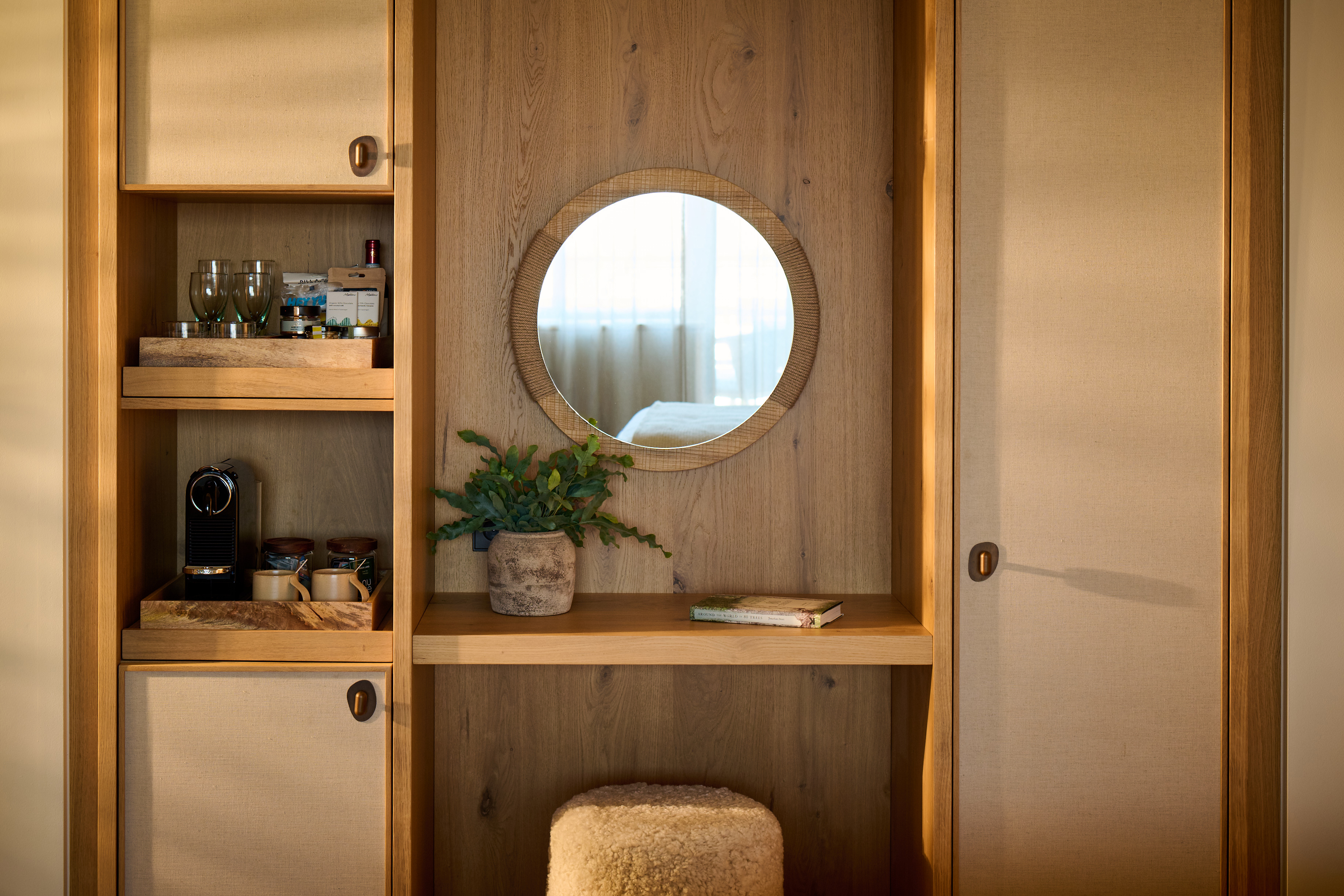 Studio Suite Two Queens