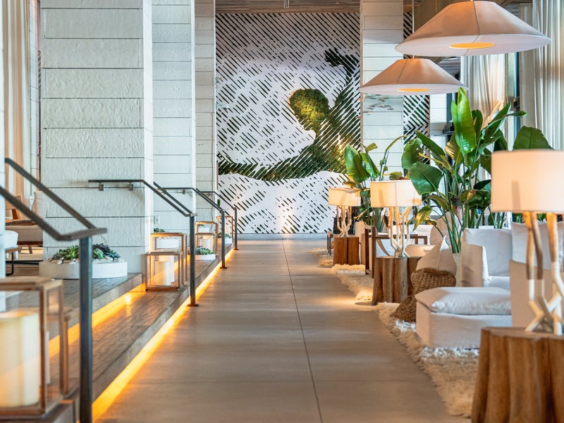A hallway in a lobby