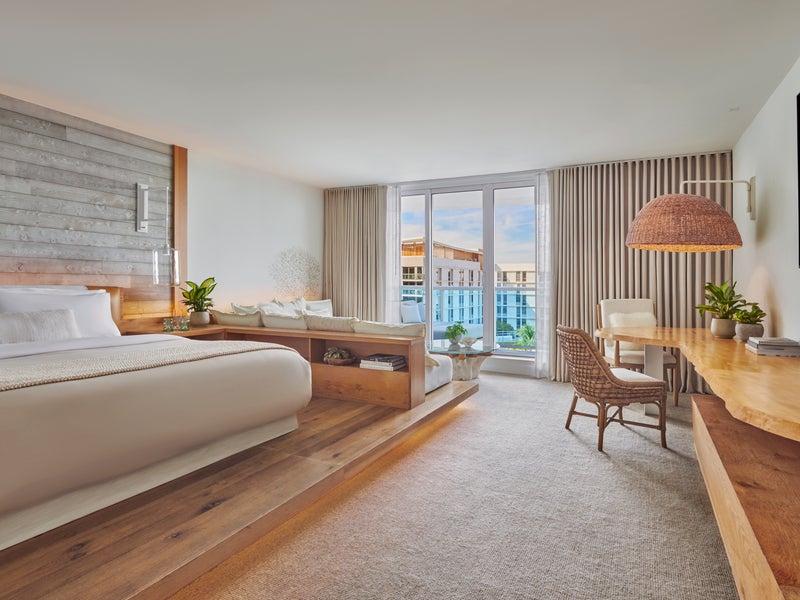 City View Jr Suite King With Balcony