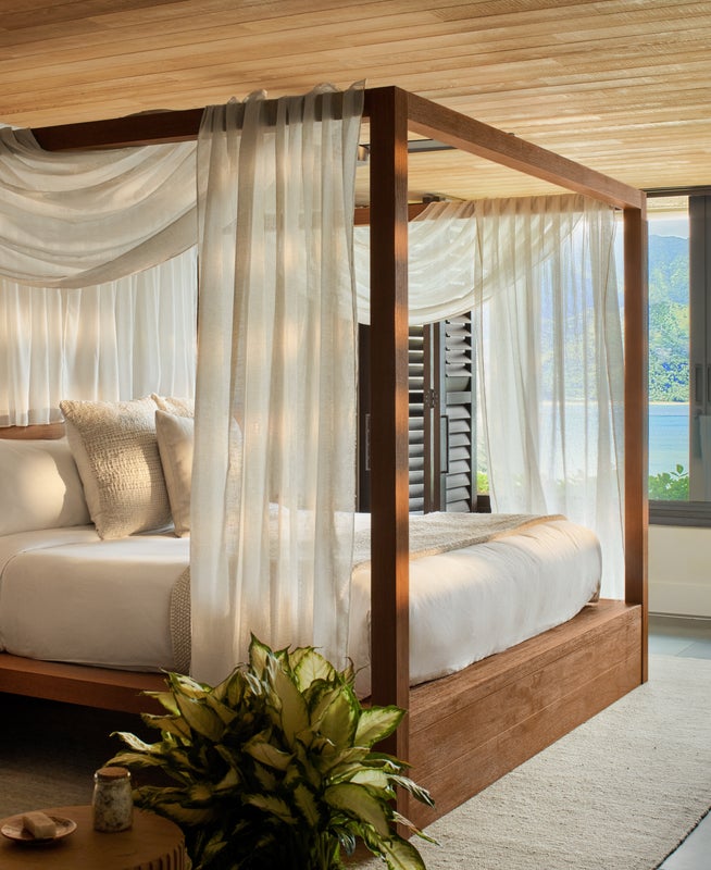 Puu Poa Loft Suite Bedroom