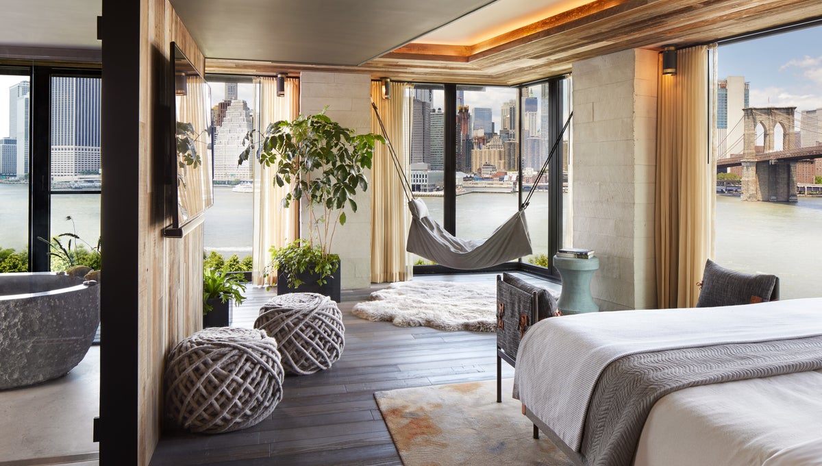 Riverhouse Master Bedroom