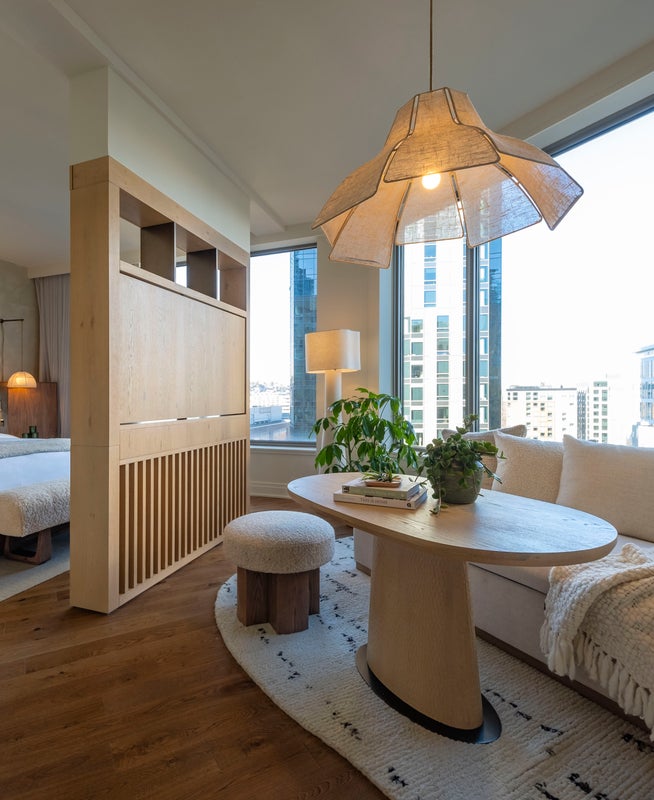 1 Hotel Seattle suite