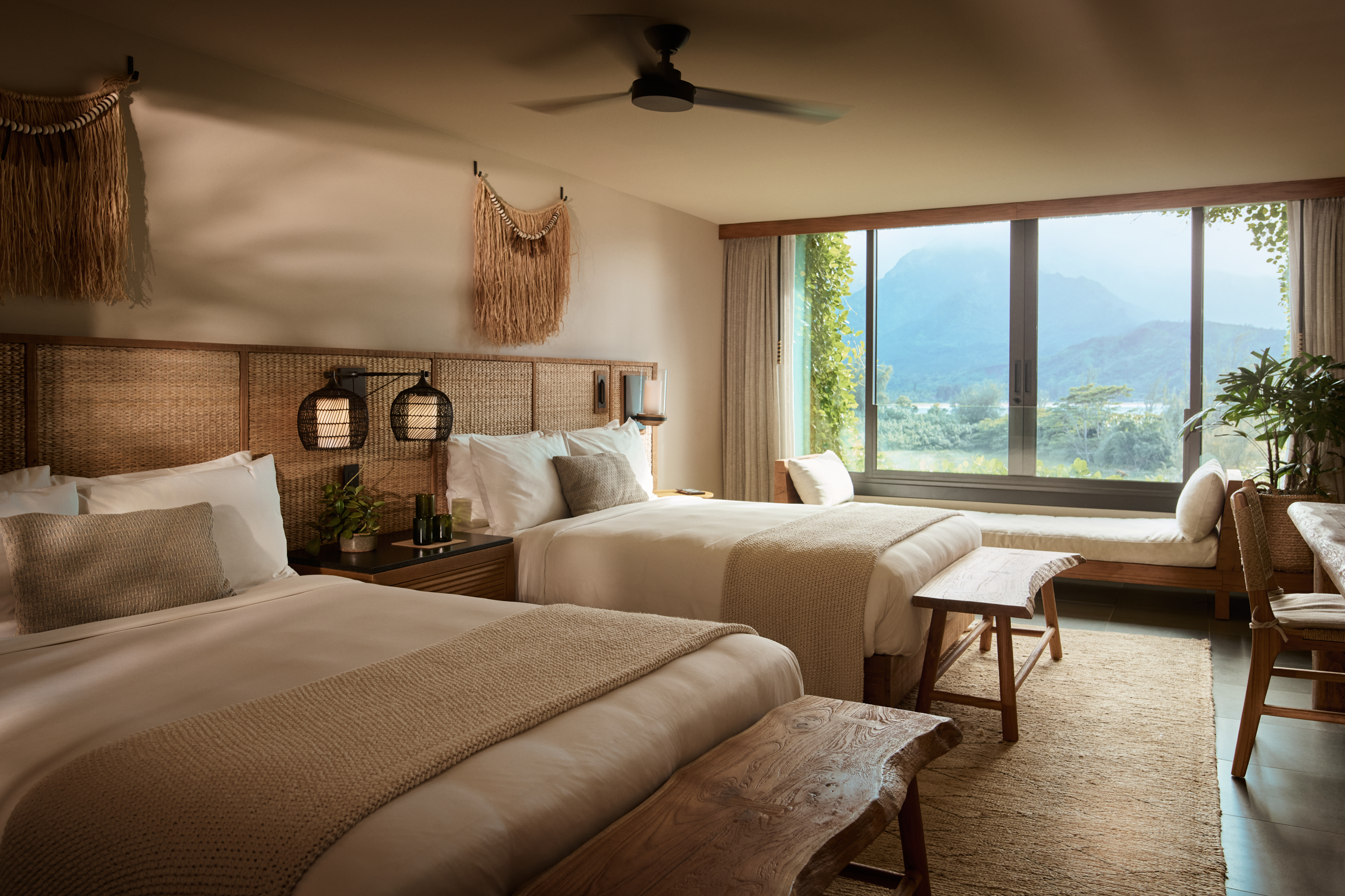 2 Queen Mountain View