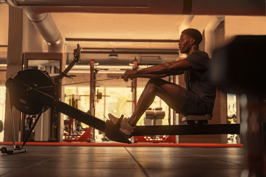 Workout on rowing machine