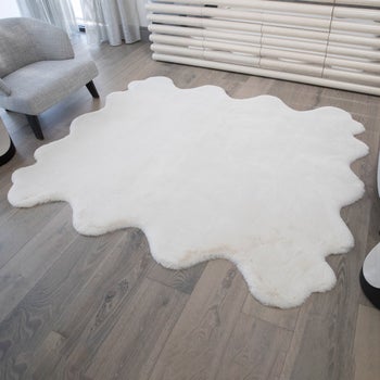 Mon Château Octo Faux Fur Rug | Costco