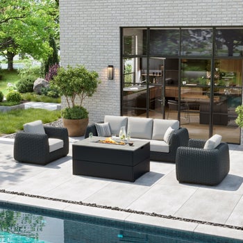 Stratford 4-piece Patio Conversation Set with Fire Table