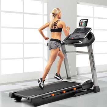100567024-847__1?auto=webp&