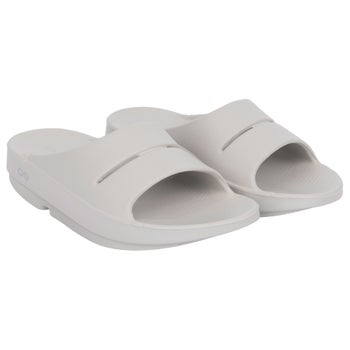 OOFOS OOahh Slide Sandal | Costco display picture 2
