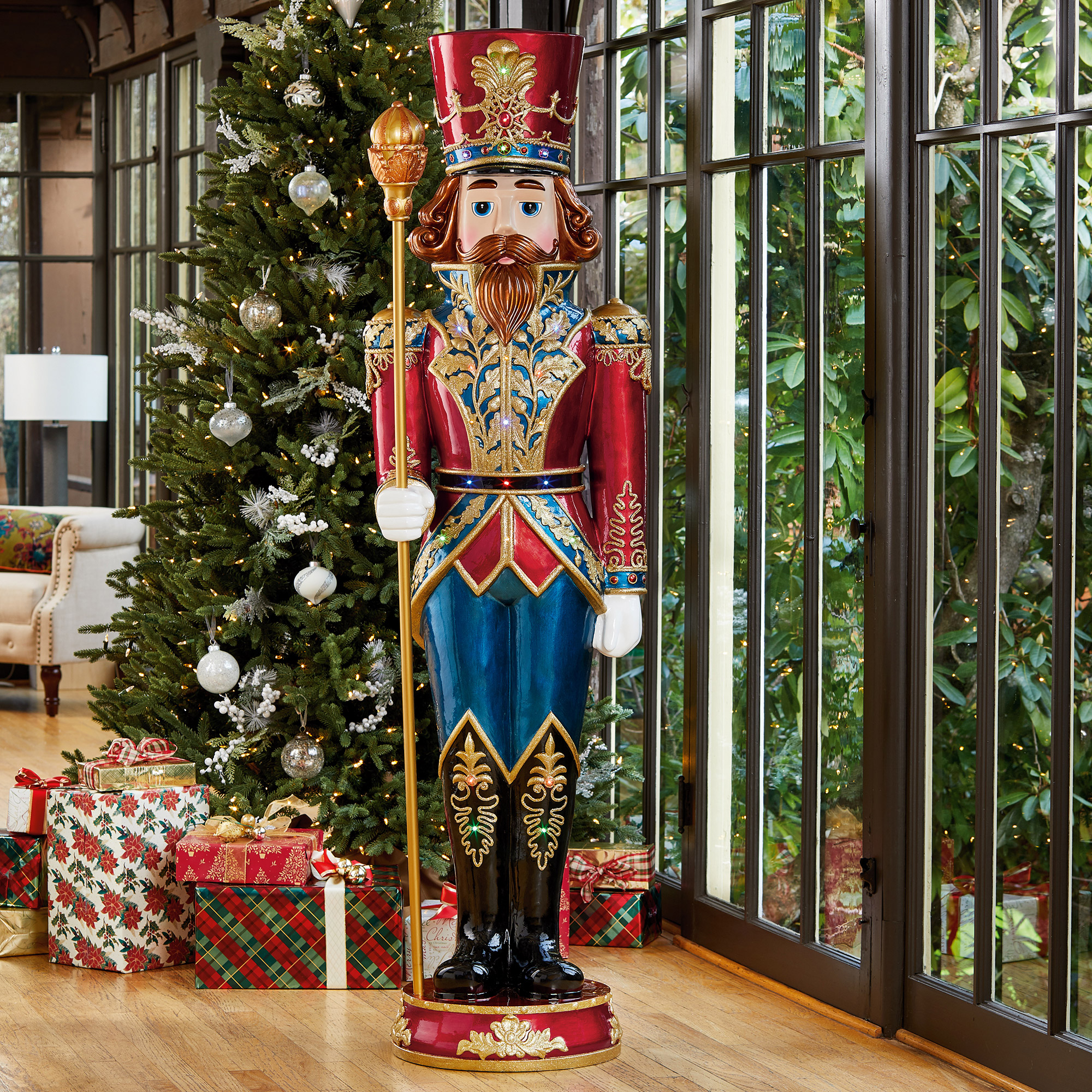 Traditional Grand Nutcracker 182.8 cm (72 in.) Costco
