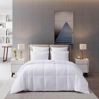 Hotel Grand King Tencel Blend Fiberfill Down Alternative Comforter