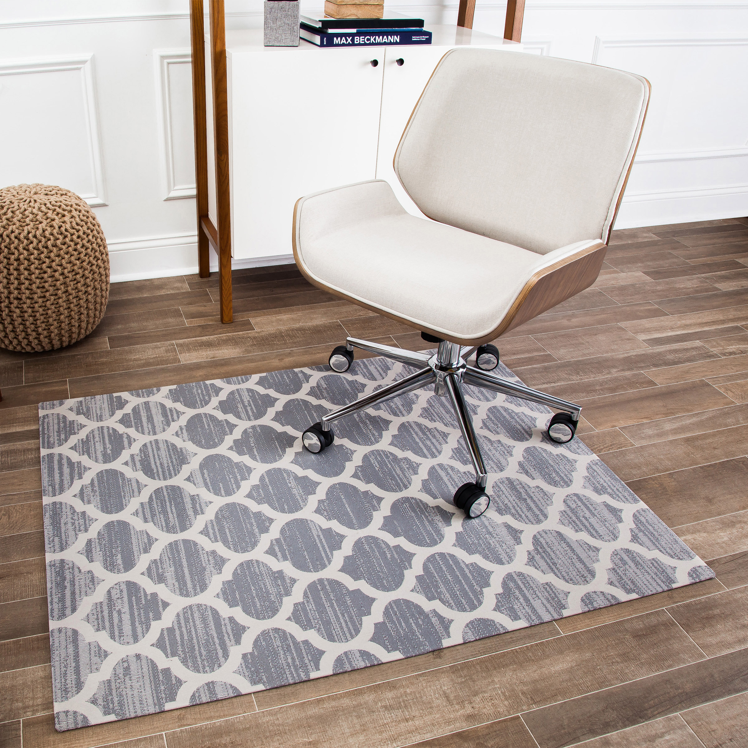 Anji fabulous Mountain Rug d Chair
