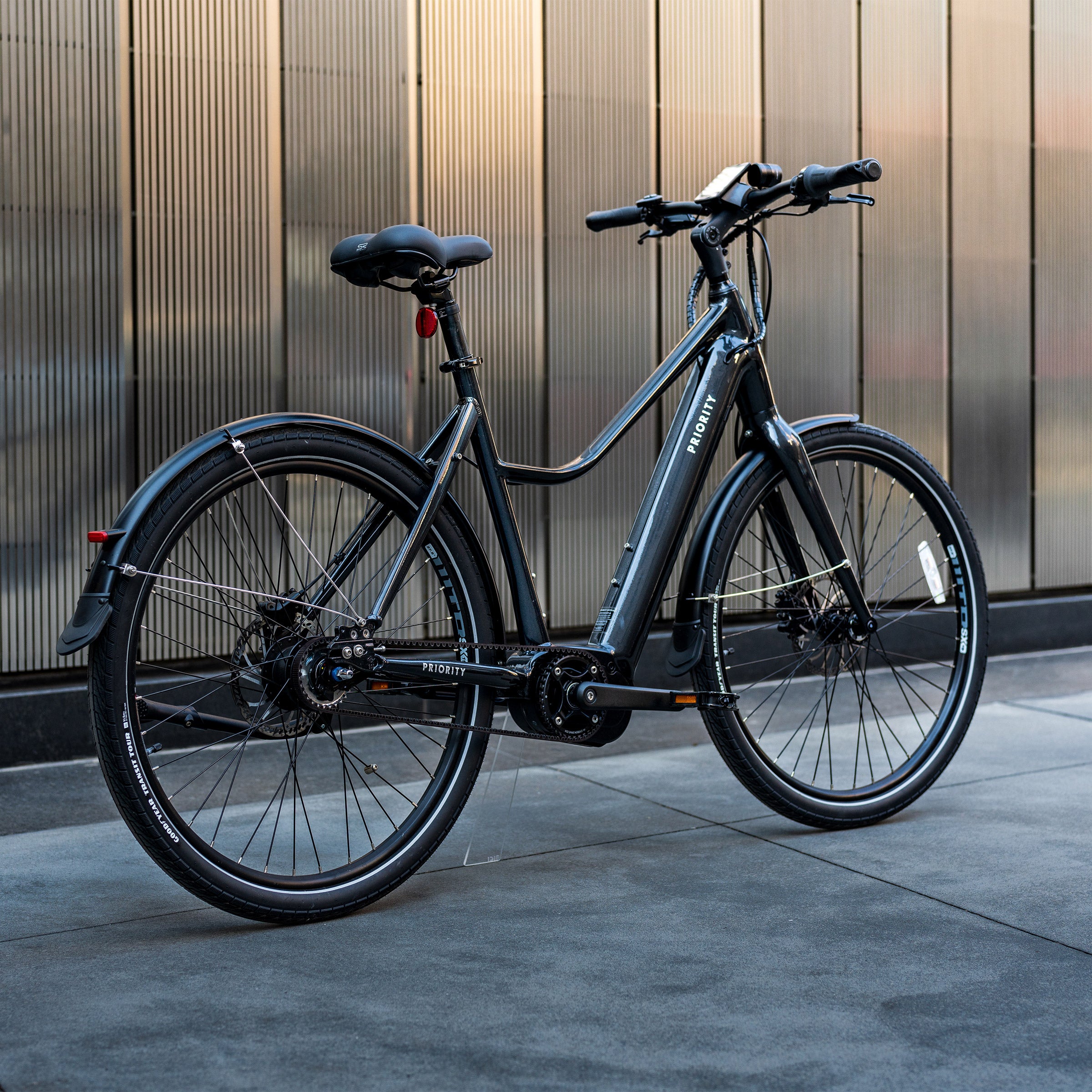 Priority Current Plus E-Bike Shimano