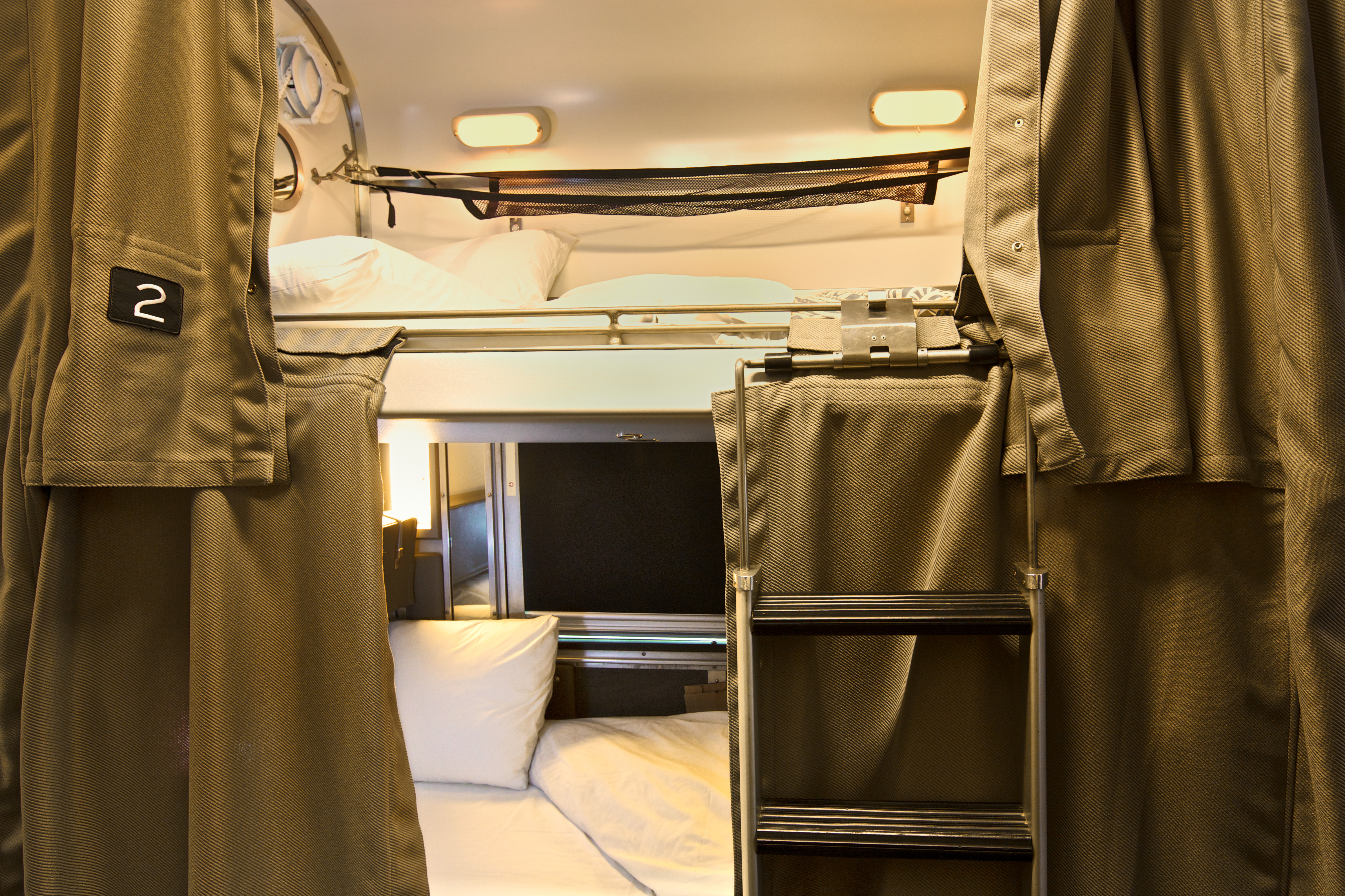 A look at the upper and lower Sleeper plus berth on the VIA train