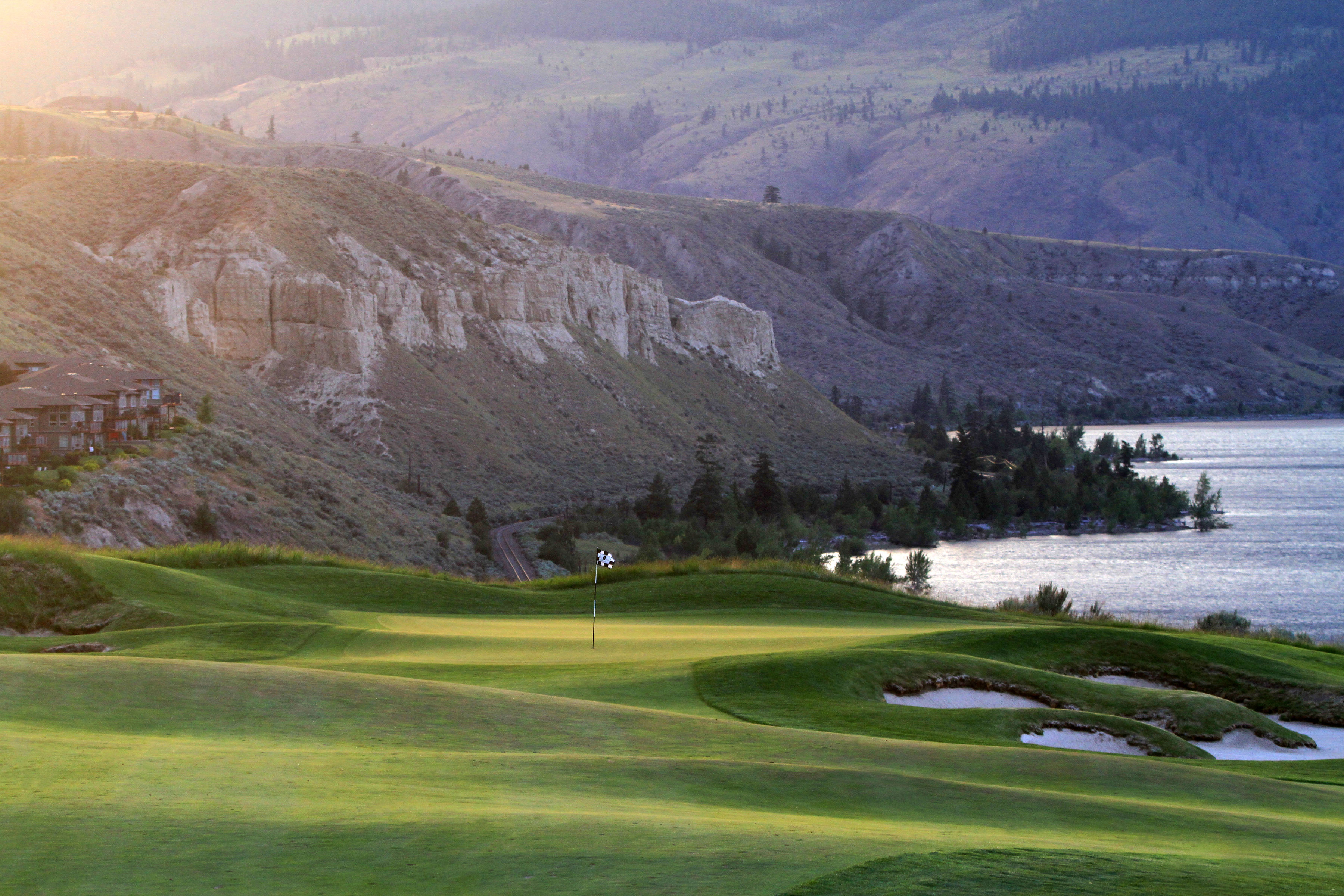 Tobinao Golf Course next to Kamloops Lake