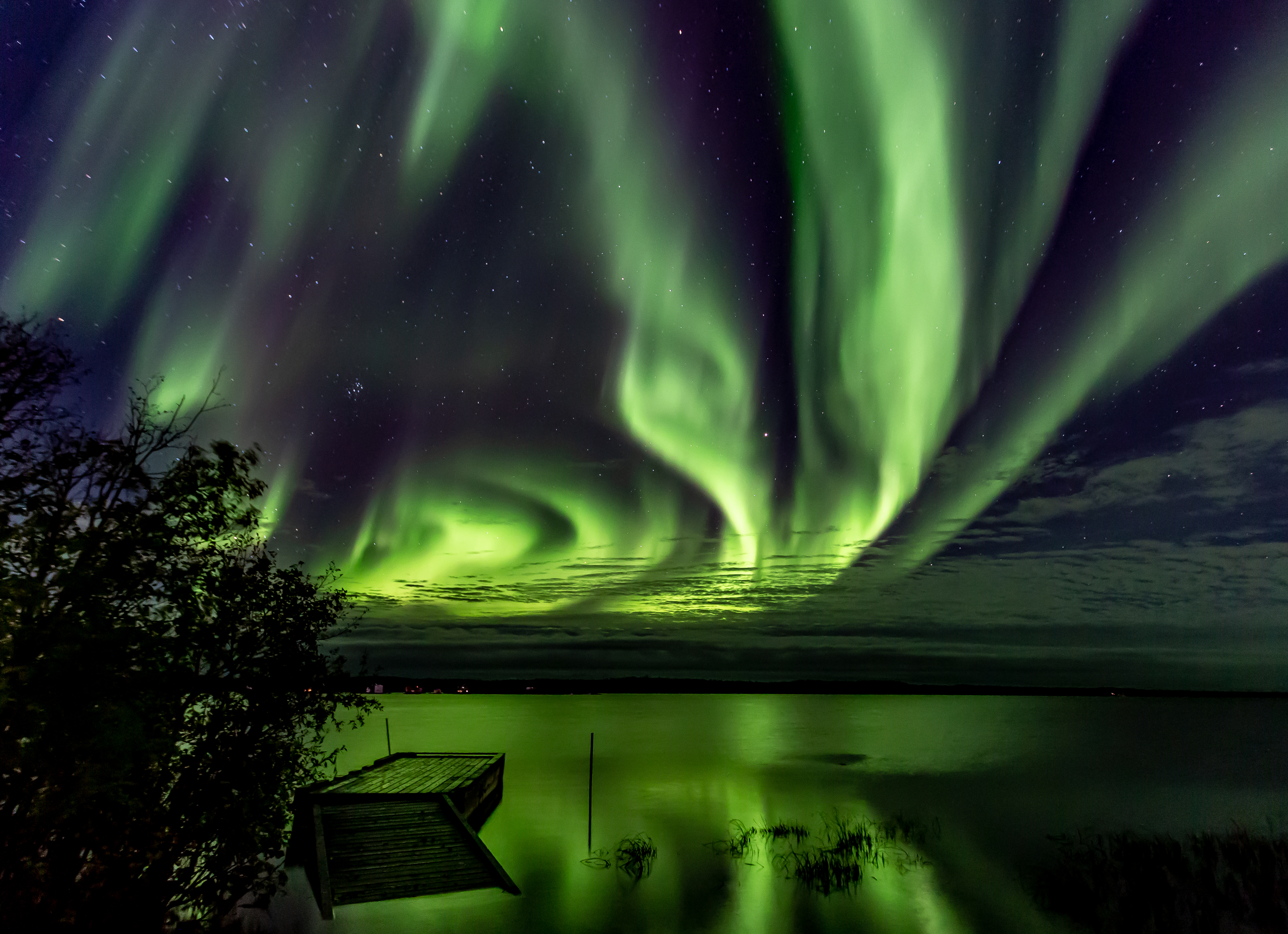 Aurora over Yellowknife Bay