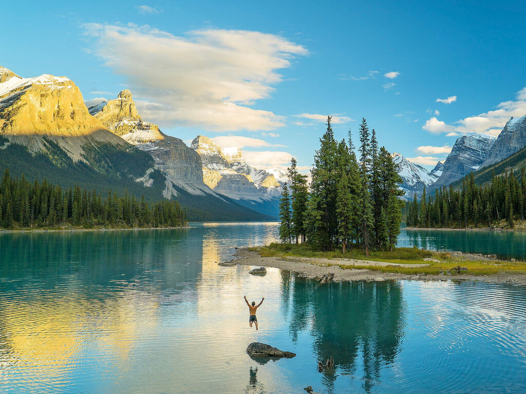 Explore Jasper's wilderness 