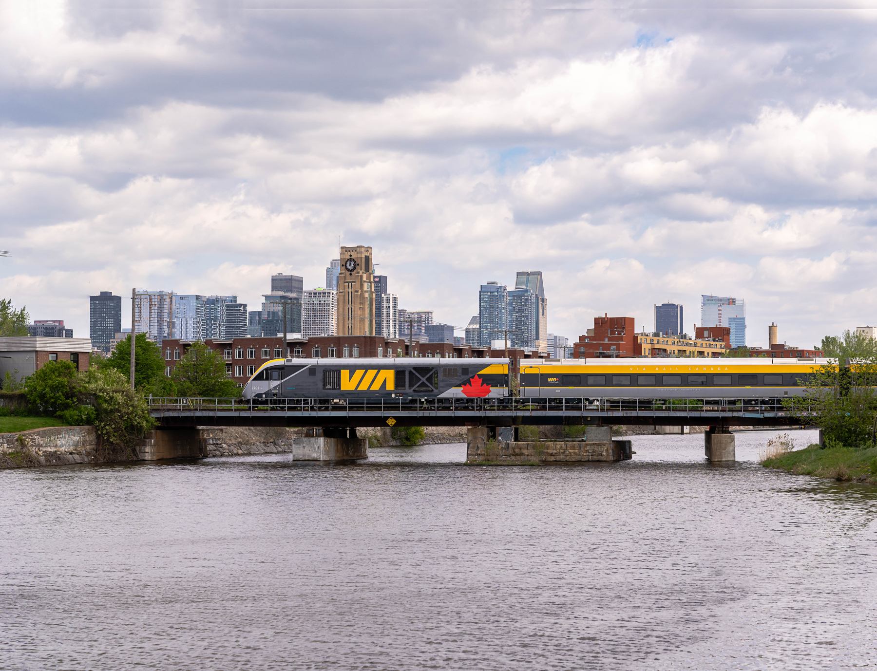 Eastern Canada Train Tours