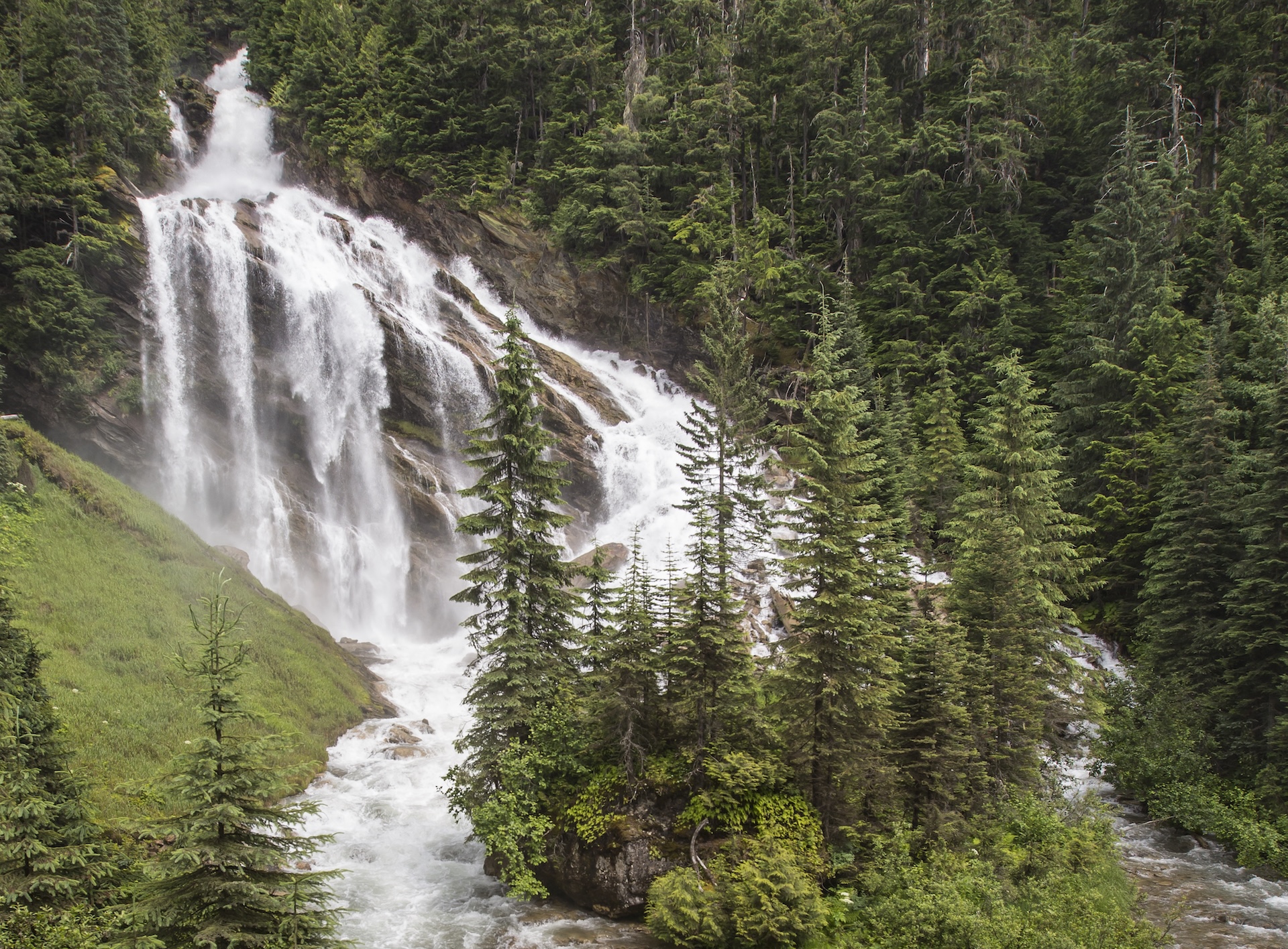 Pyramid Falls