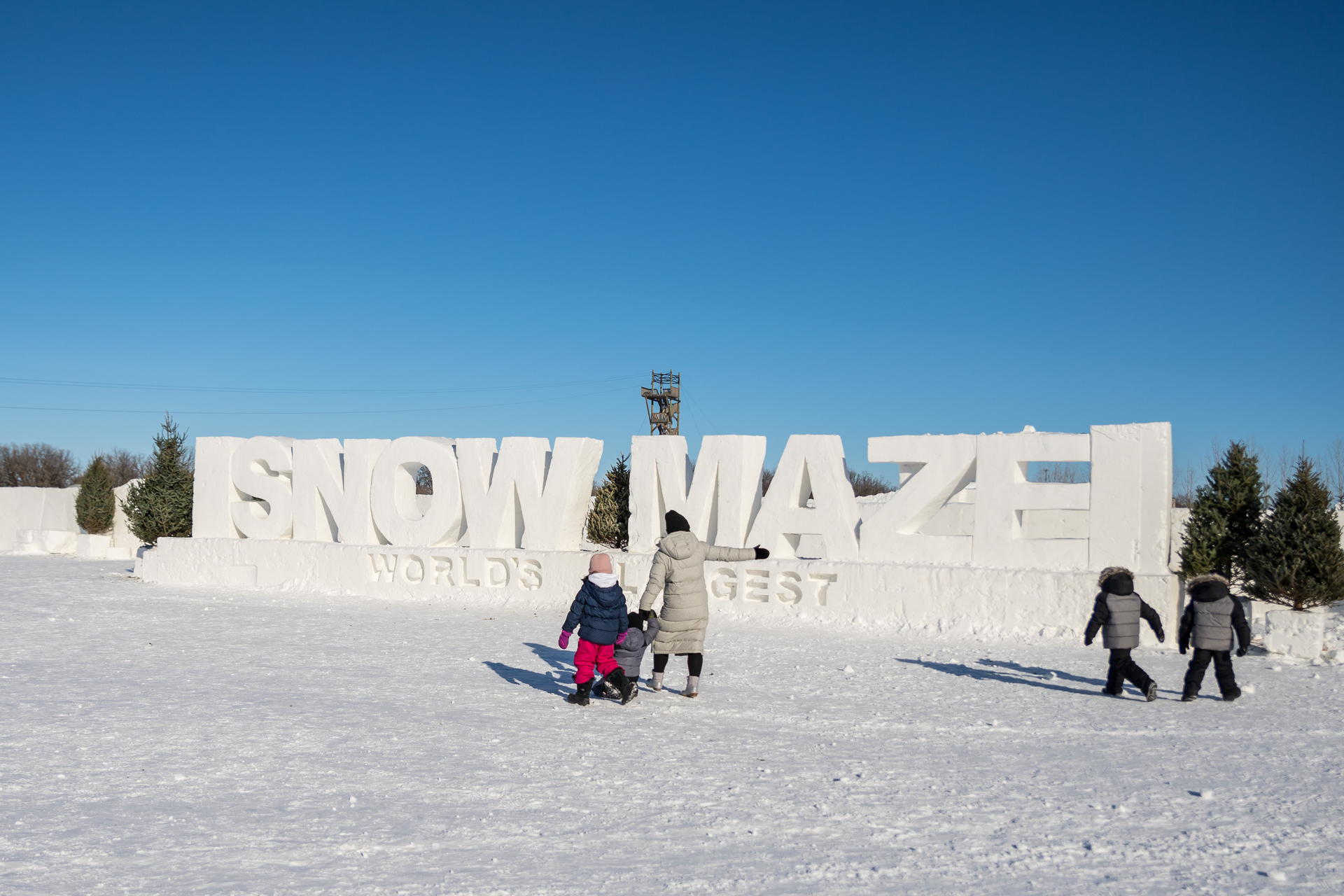 World's Record snow maze in Winnipeg, Manitoba