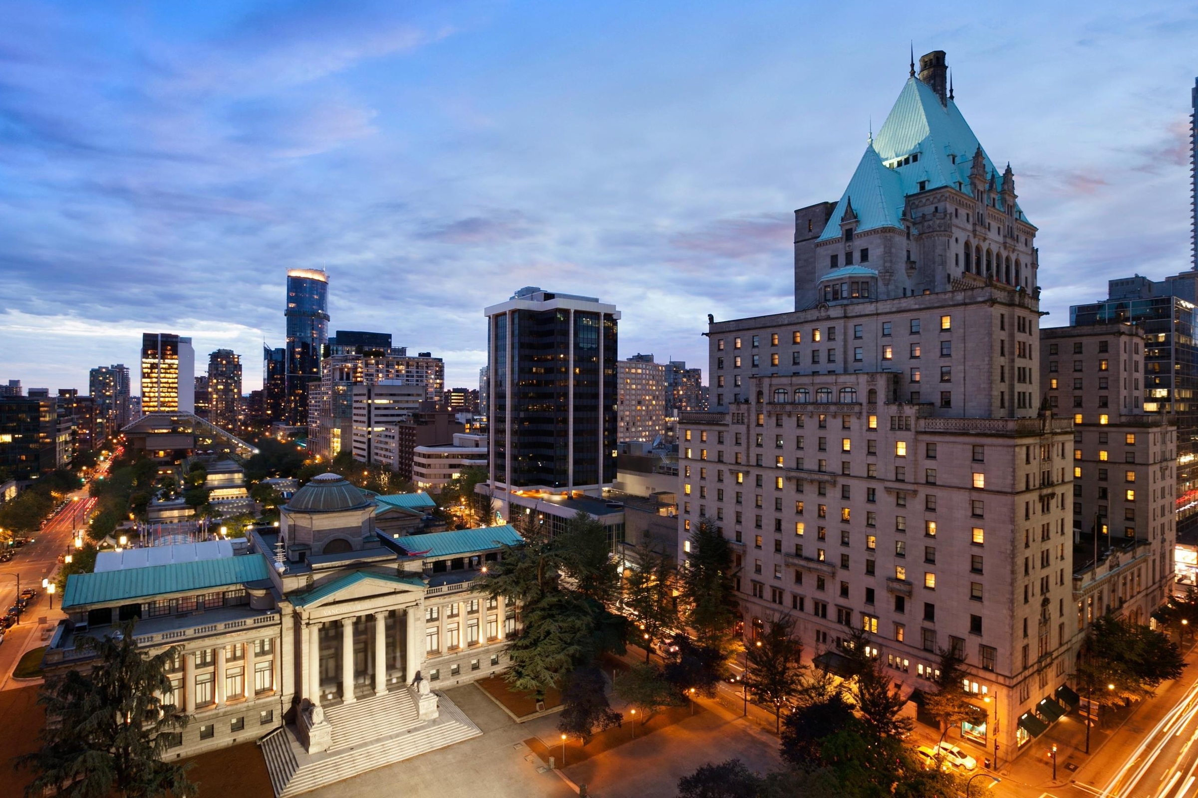 Fairmont Hotel Vancouver - Exterior