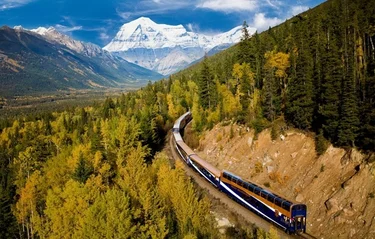 Rocky Mountaineer train trips