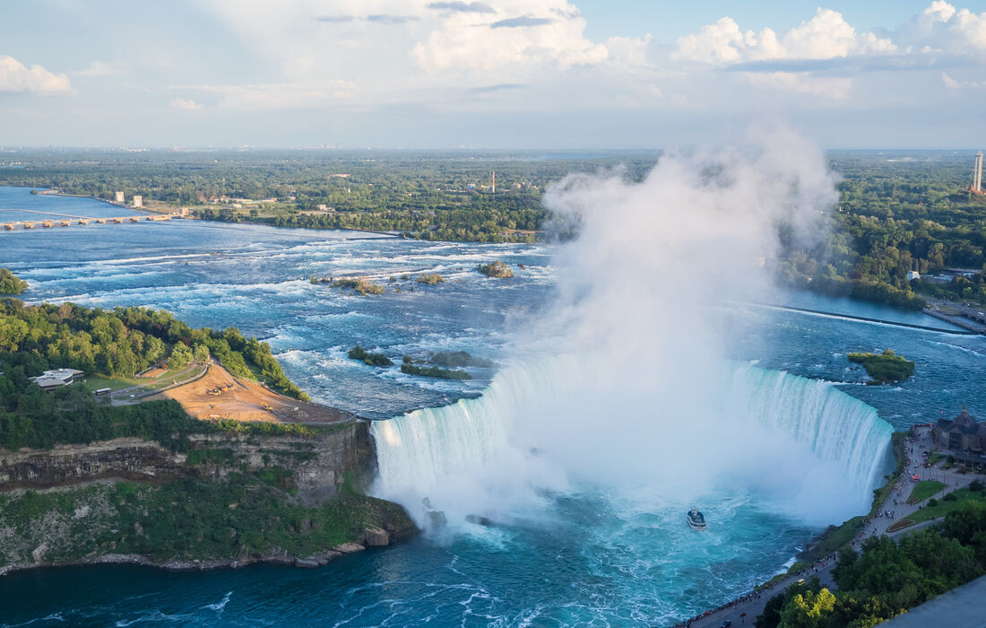 Niagara Falls is an ideal day-trip from Toronto